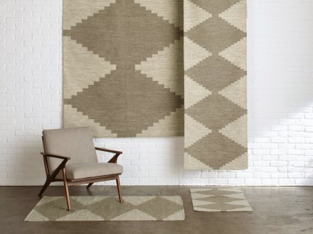 Medallion Wool Kilim Rug