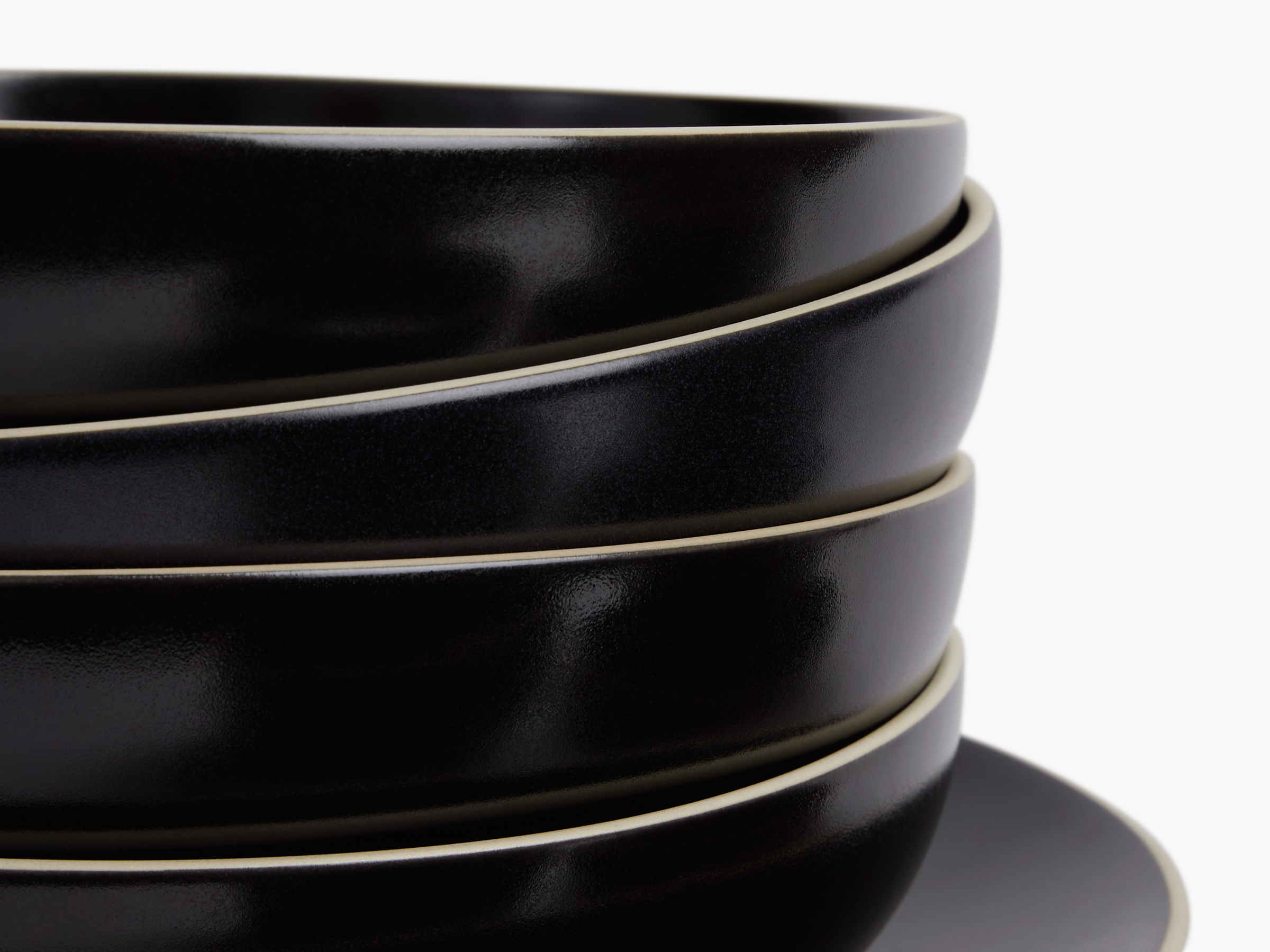 Leather dinnerware