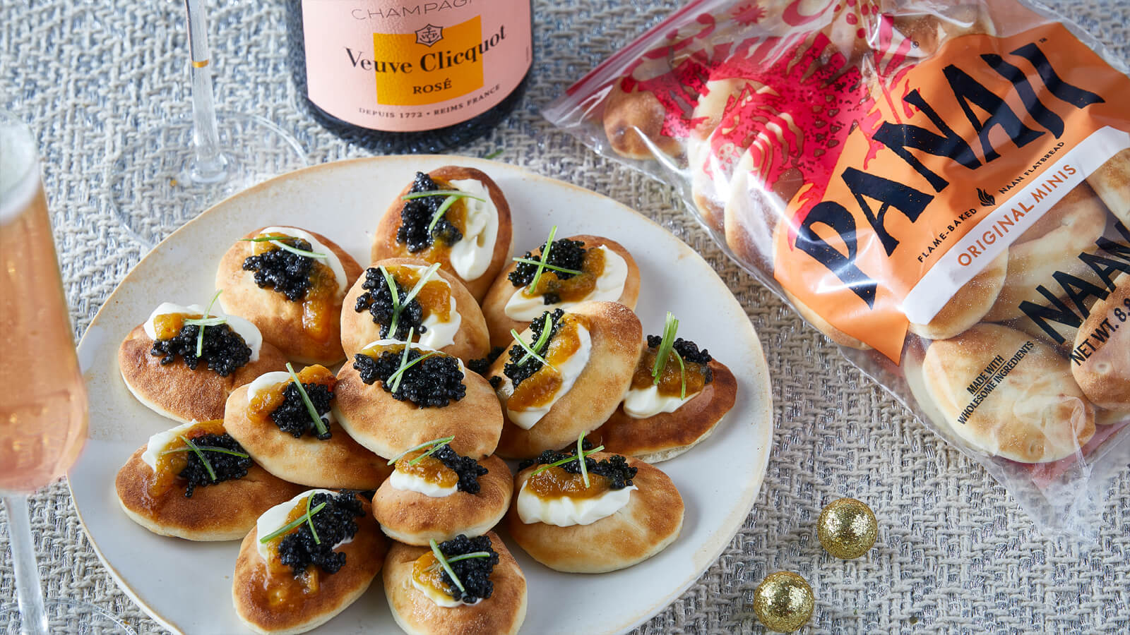 Panaji Mini Naan Caviar Chutney Bites