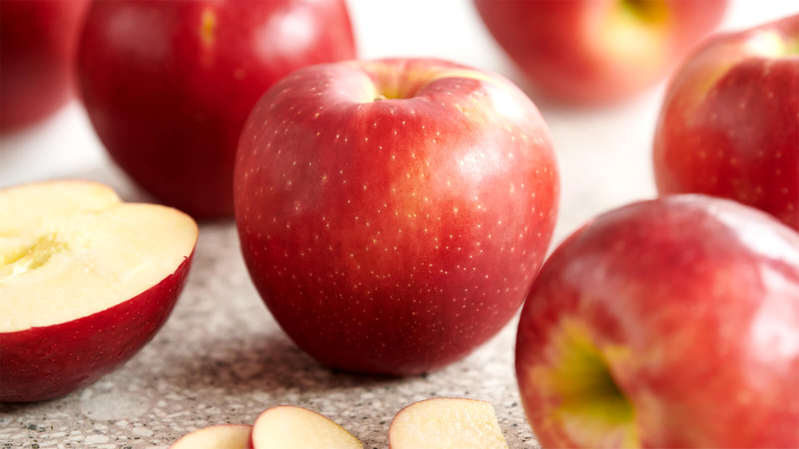 WEB cosmic-crisp-apples