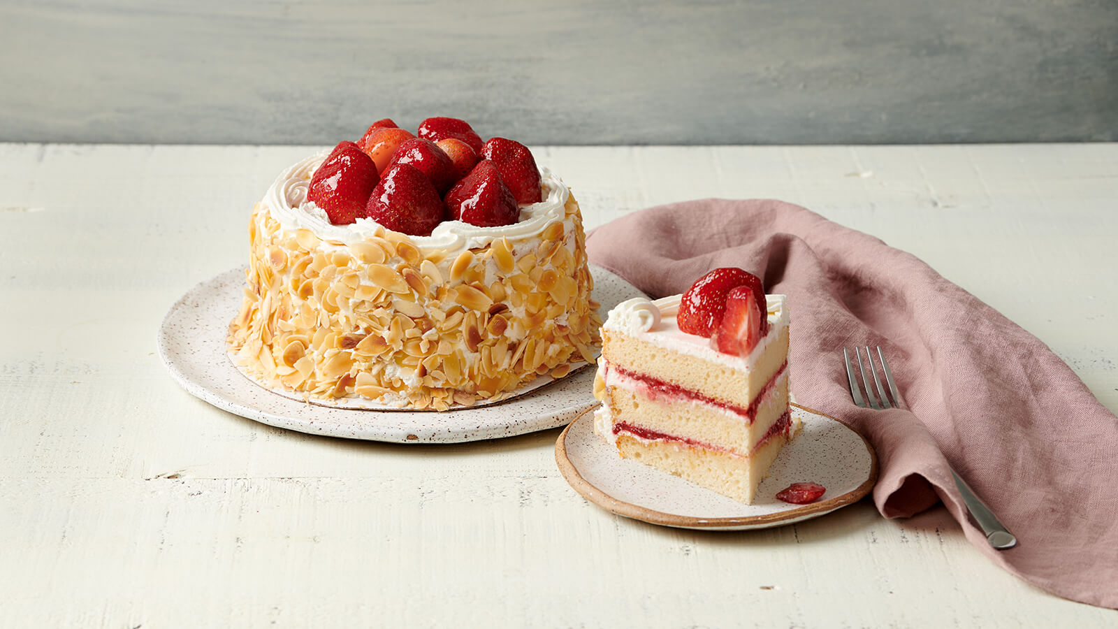 Strawberry Chantilly Cake