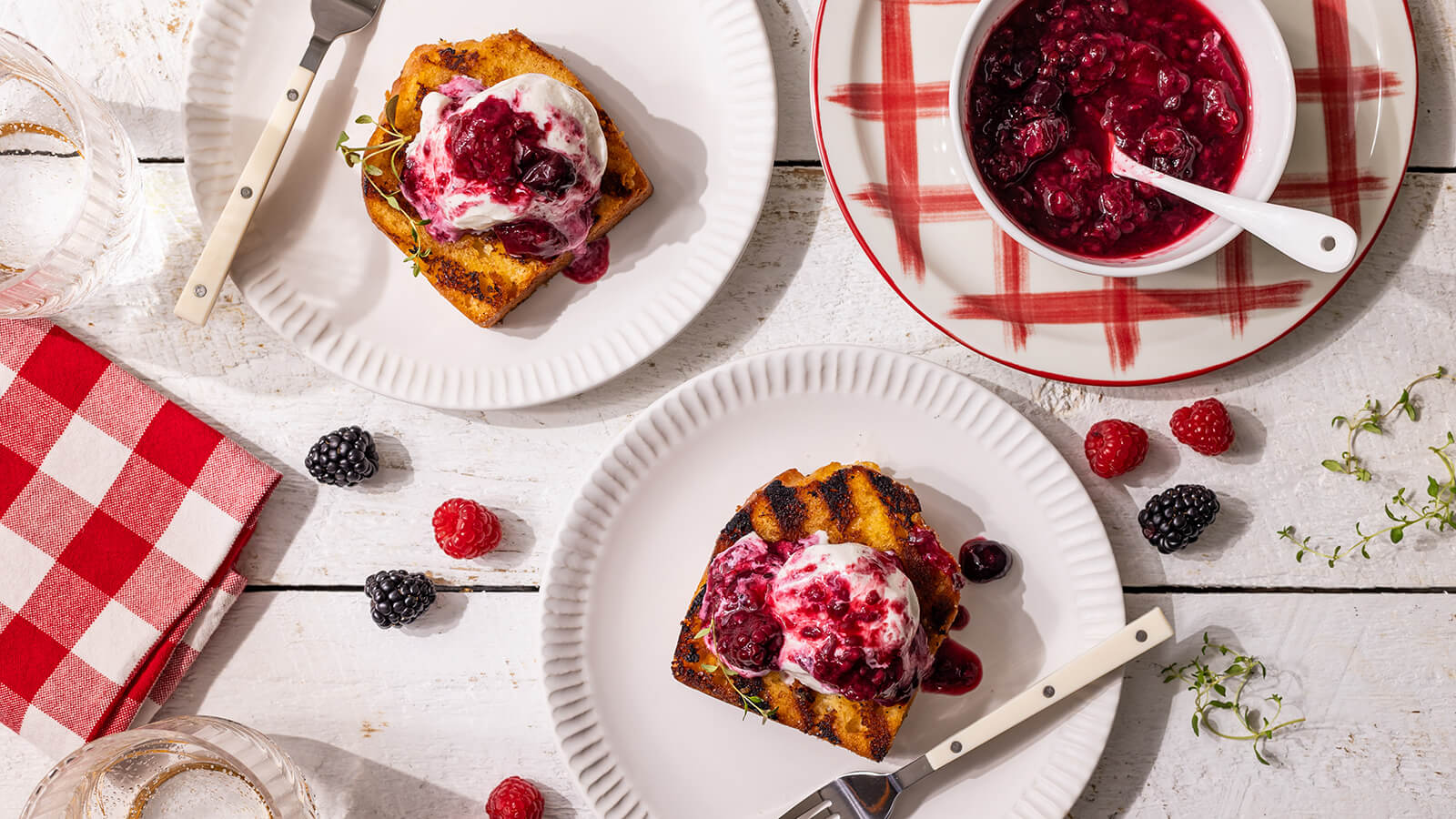 Grilled Pound Cake with Roasted Berries in Wine a la Mode