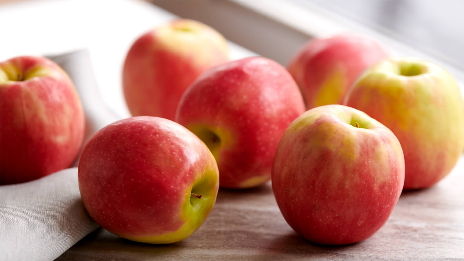WEB pink-lady-apples