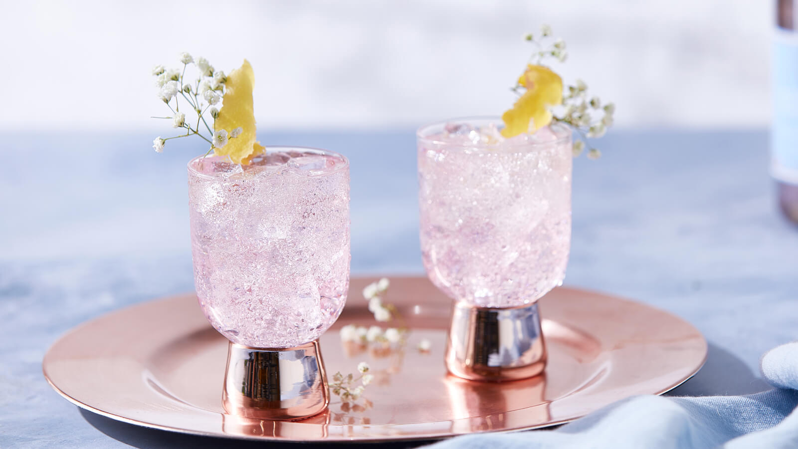 Sparkling Elderflower Lemonade