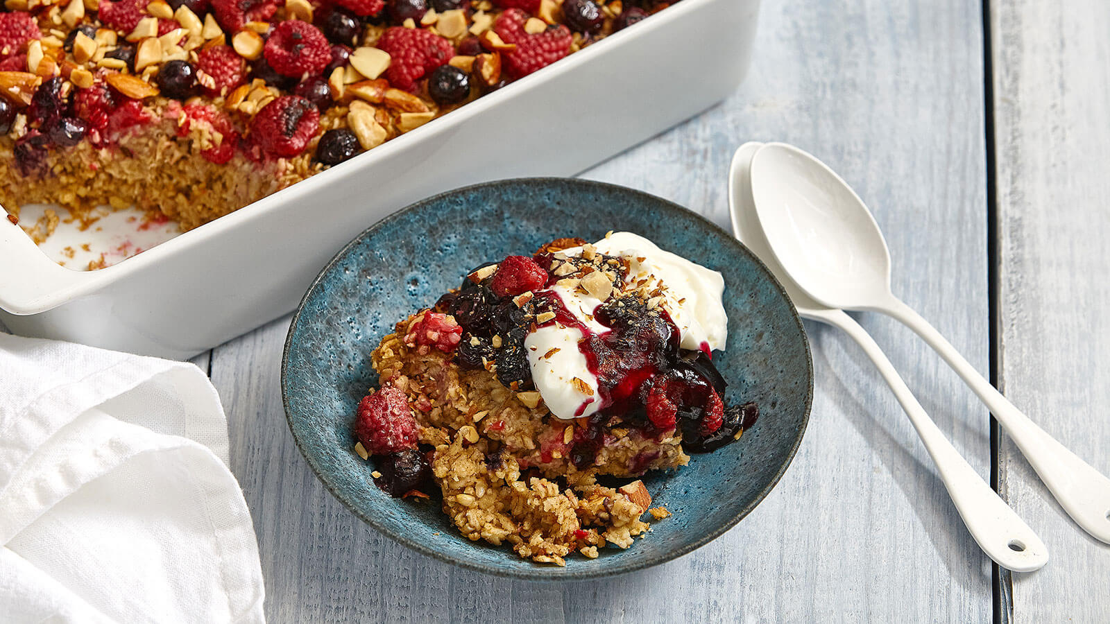 baked-berry-oatmeal