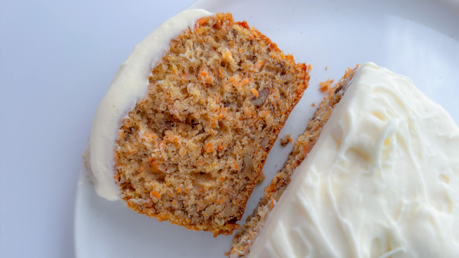 Buy Pasticceria Papa's carrot cake online | Store to Door – STORE TO DOOR