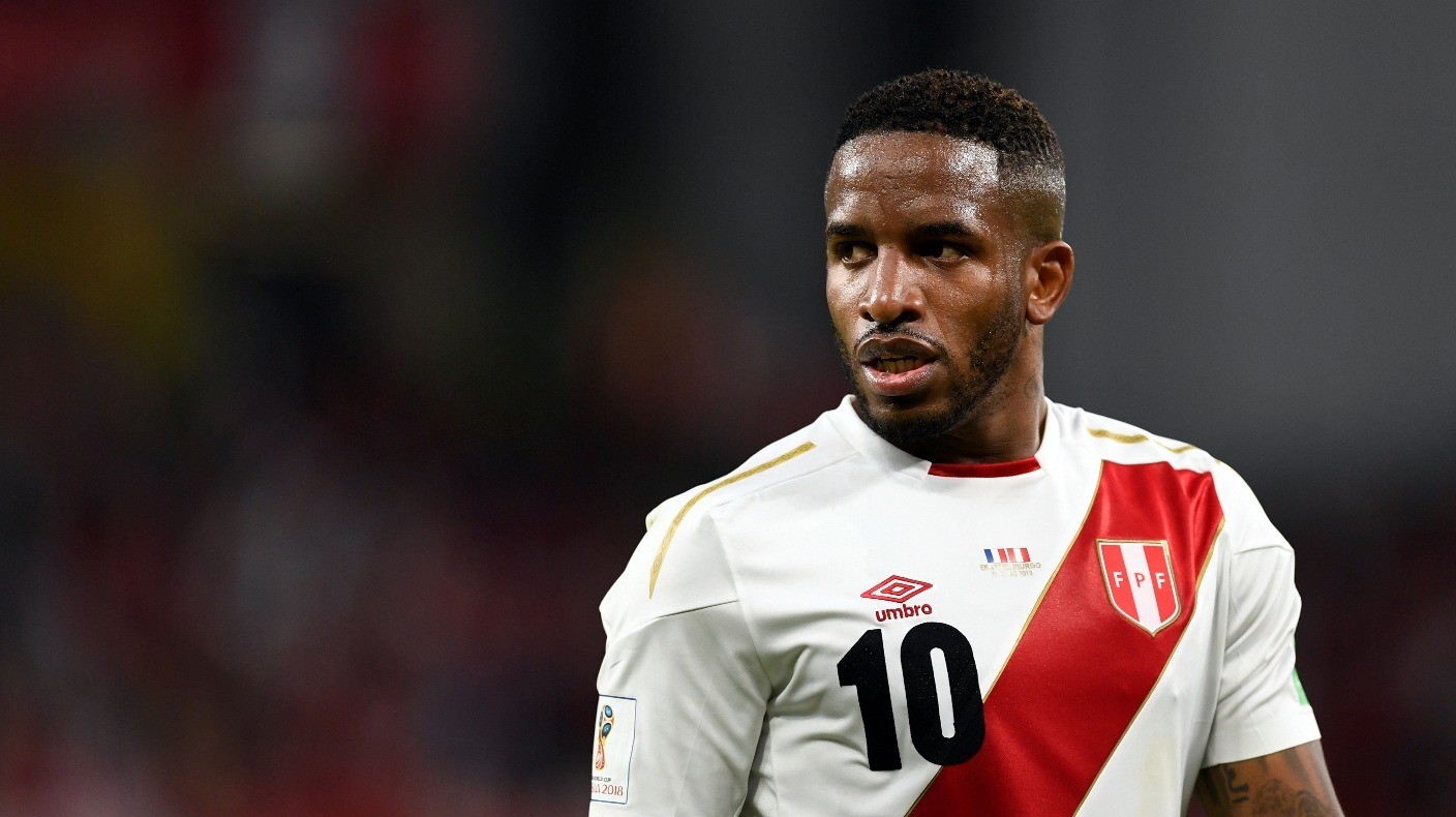 Джефферсон фанфан. Фарфан перу. Джефферсон фарфан перуанский футболист. Фарфан футболист. Джефферсон фарфан локомотив.