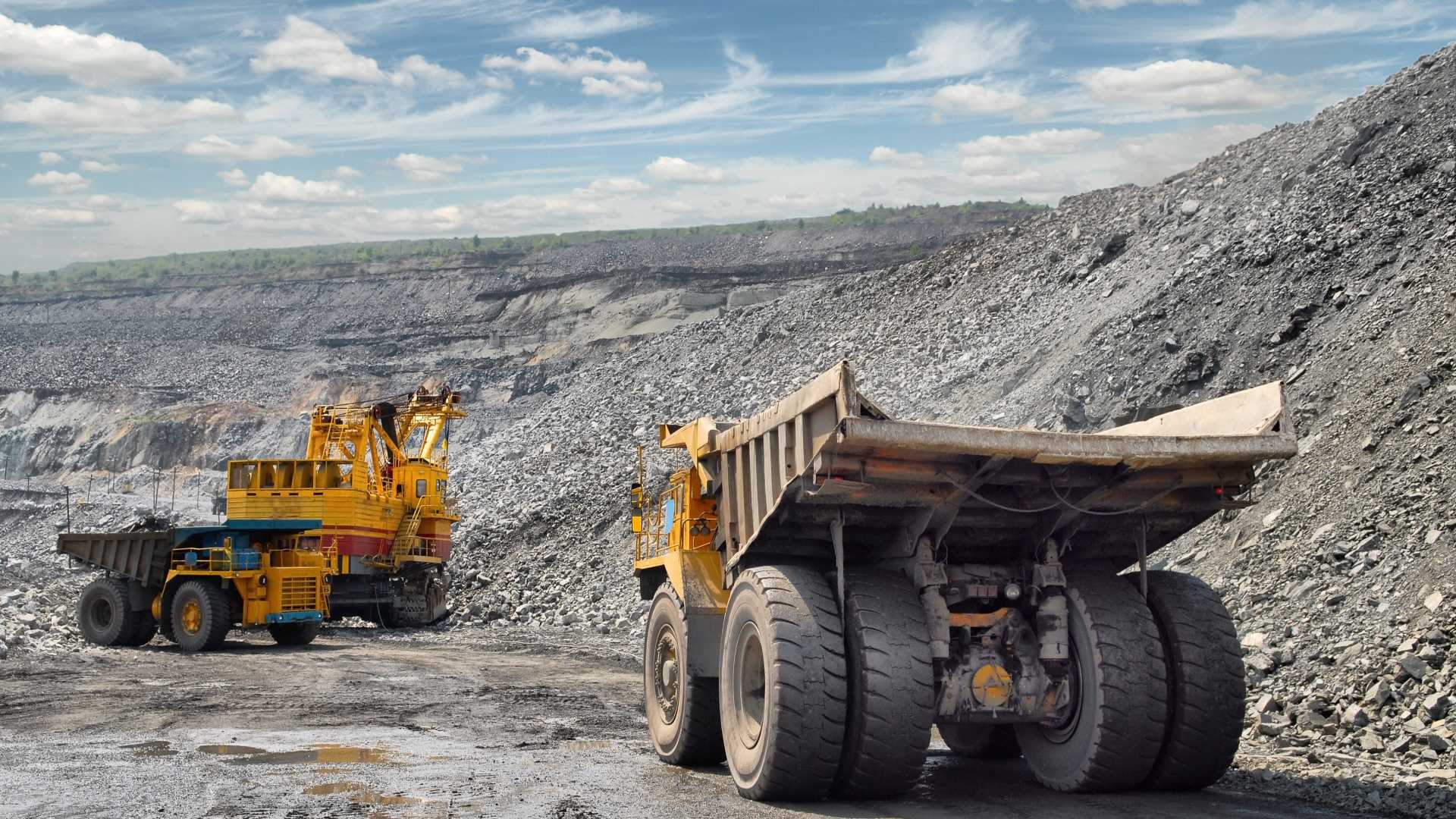 Reduce fuel costs by delivering clean fuel to mining vehicles