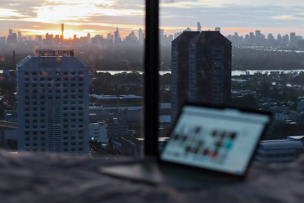 Remote work, nomad