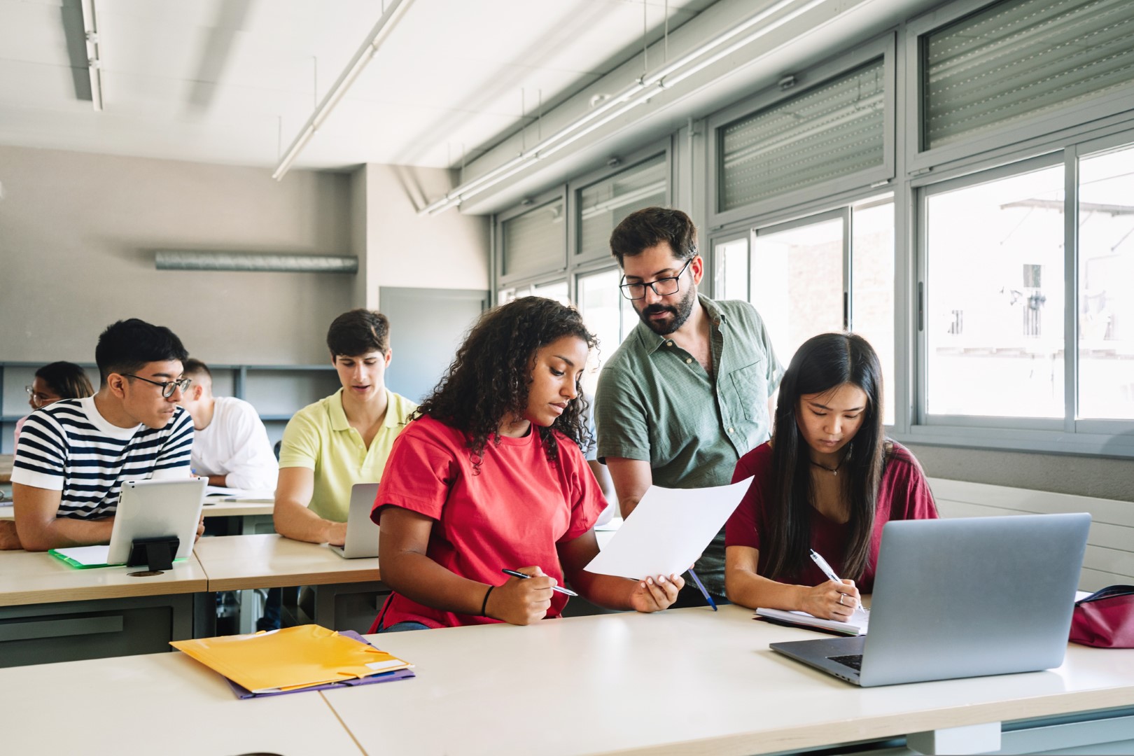 Building a Healthier Future: The Comprehensive Benefits of IotaComm’s IAQ Solution for K-12 Education