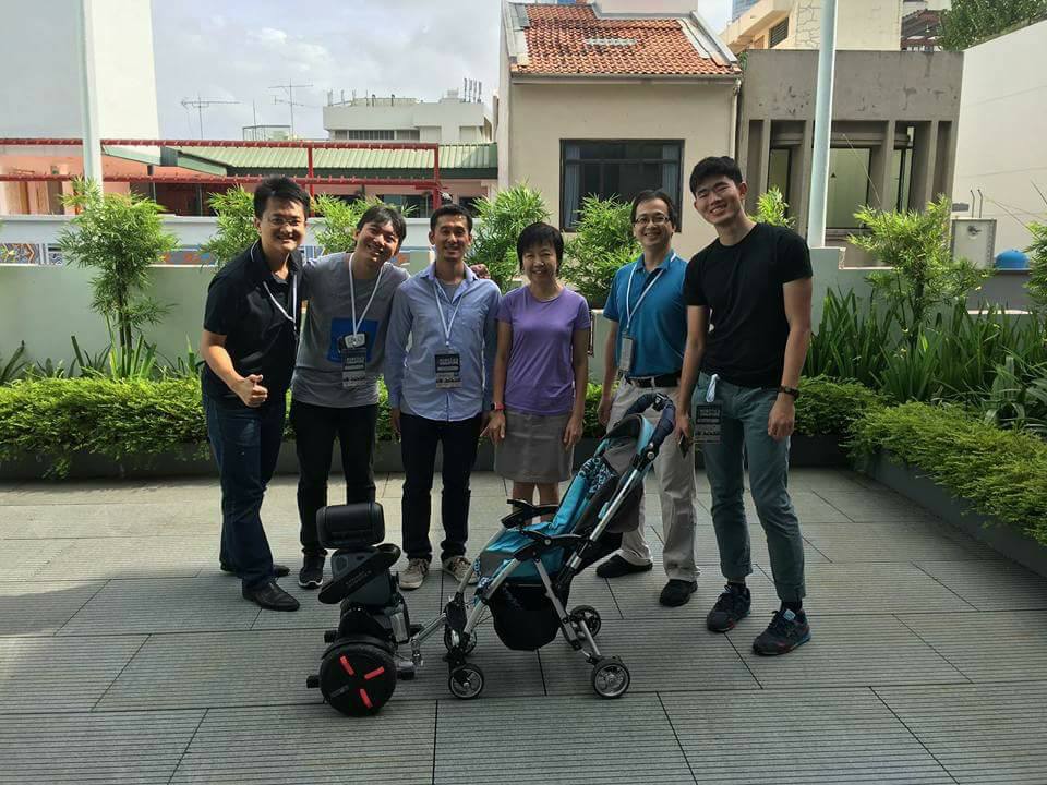 MIT Hacking Medicine Group Photo