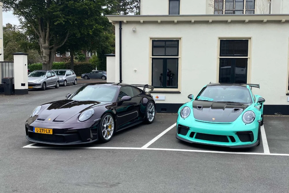 Coffee Run: Differs Group 25 September 2021 - 911 GT3's