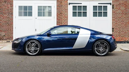 Image for article titled: 7 of the best manual gearbox cars sold on Collecting Cars