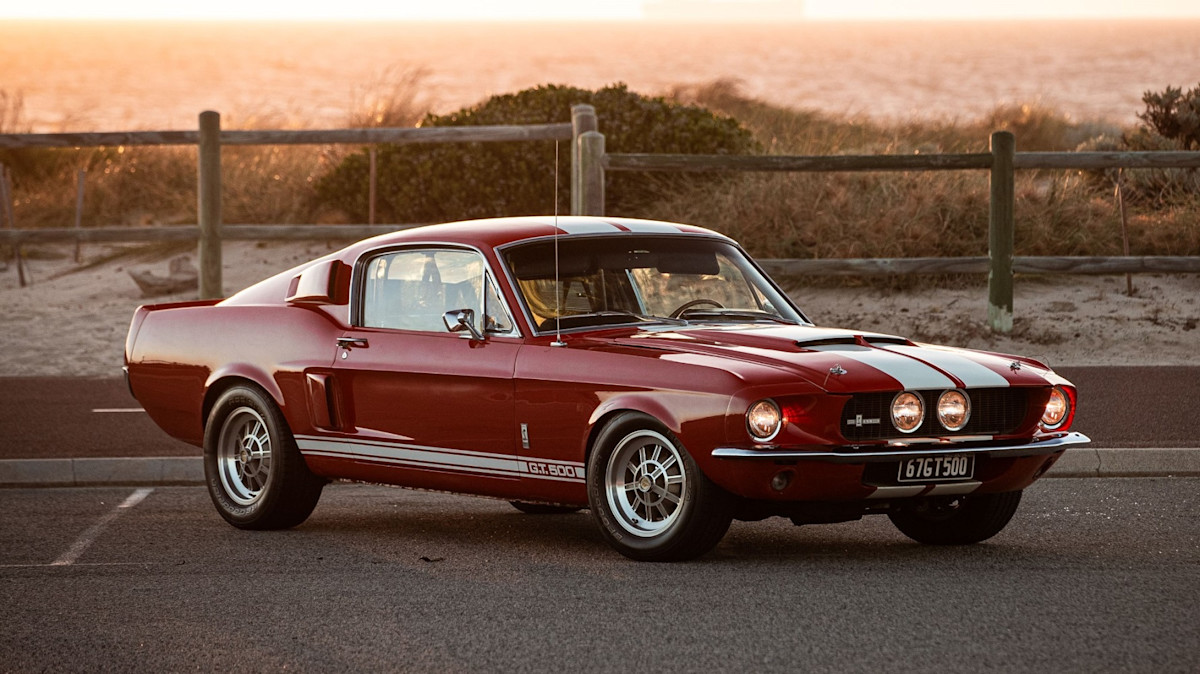 5-of-the-best-1960s-muscle-cars-sold-on-collecting-cars