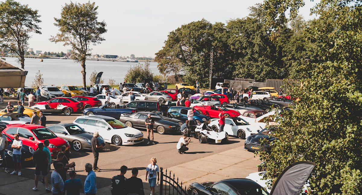 Supercars Mix With Iconic Classics At Our Latest Coffee Run