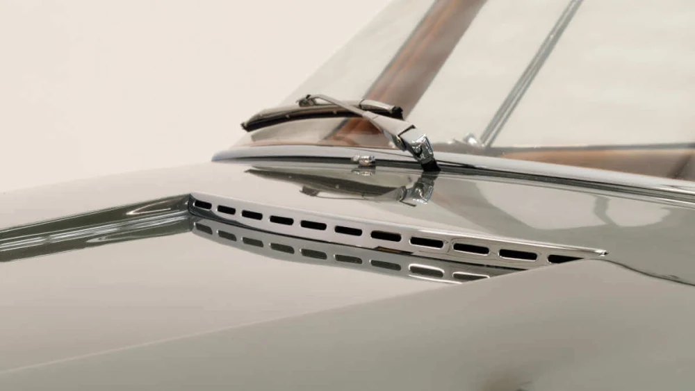 Wednesday One-Off: Jaguar Xk120 SE  elements similar to Pinin Farina’s coachbuilt Ferraris