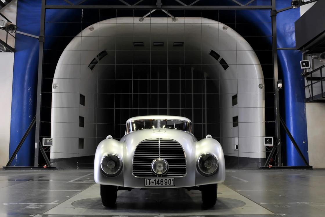 Wednesday One-Off: 1938 Mercedes-Benz 540K Stromlinienwagen