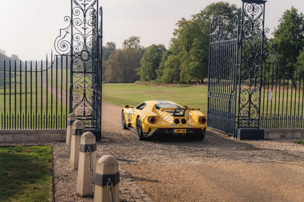 Supercar Driver X Collecting Cars At Grimsthorpe Castle Ford GT