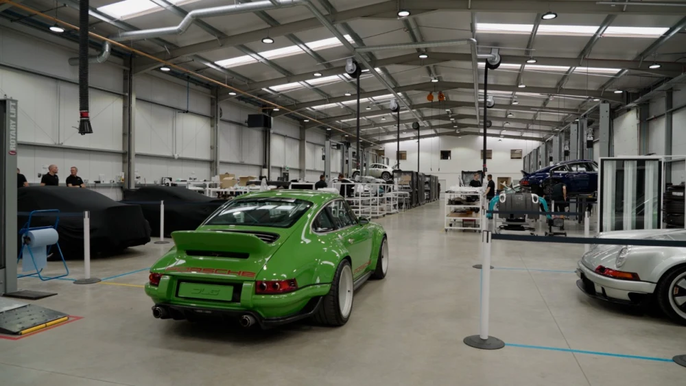 Chris Harris Drives The Porsche 911 Reimagined By Singer - Dls re-imaginging