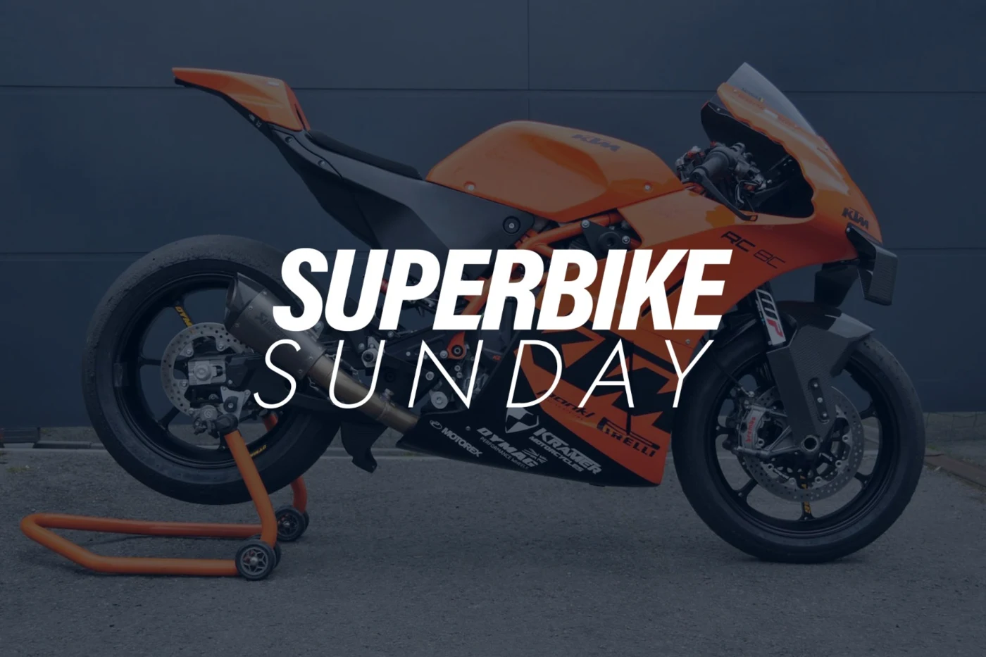 Super Bike Sunday 1 Spash