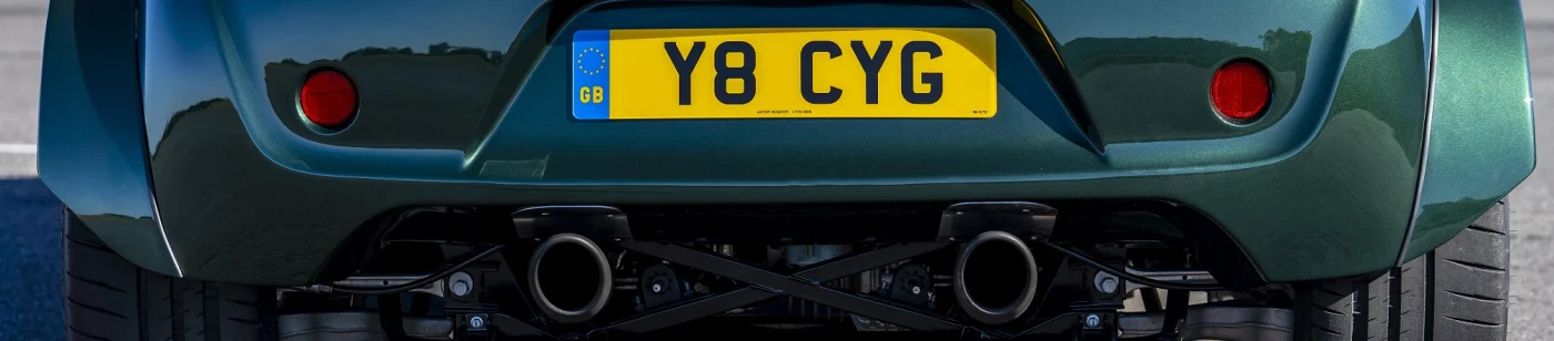 Aston Martin Cygnet V8 (2)