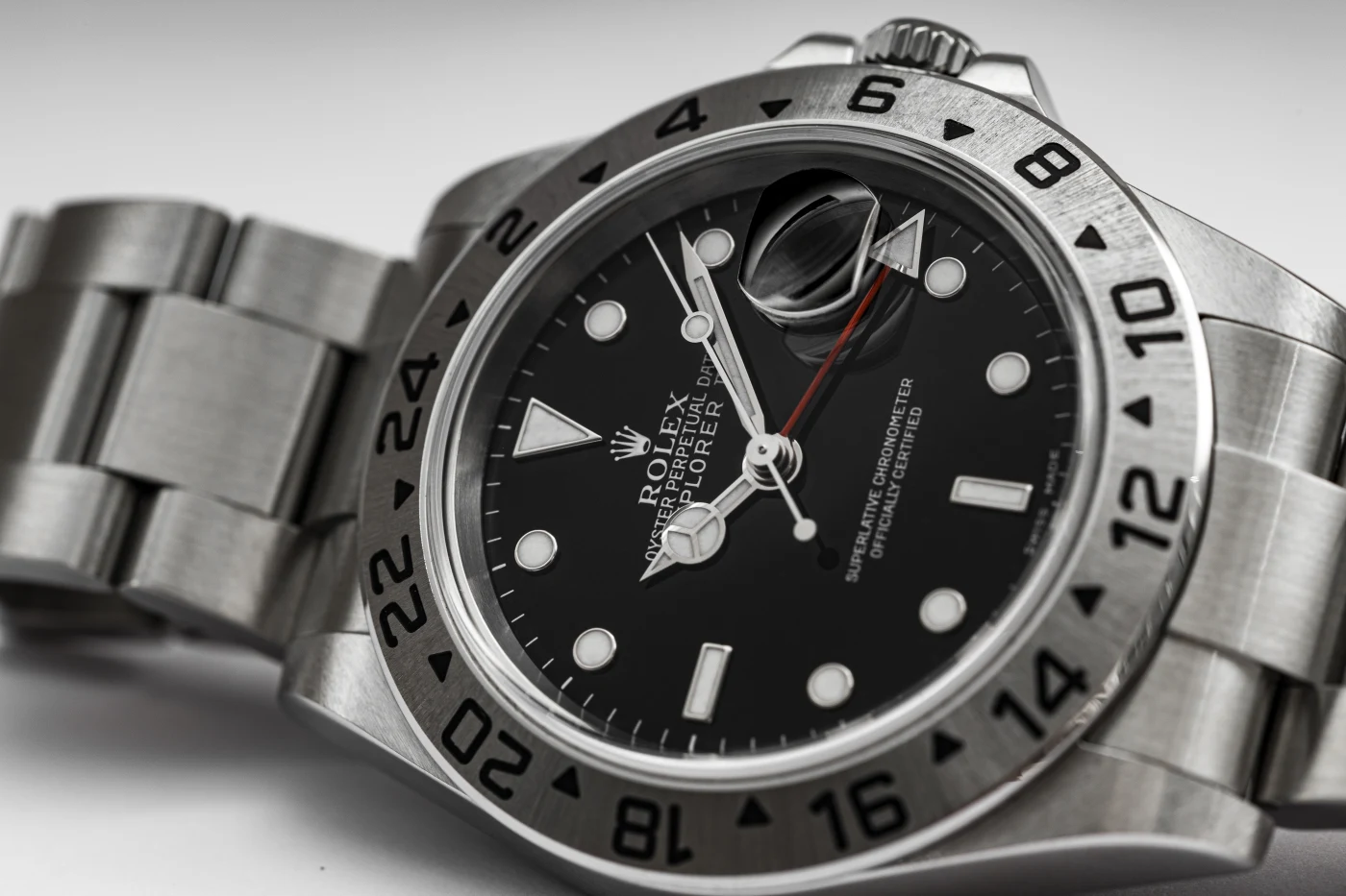 Rolex-Explorer-2-16570-14