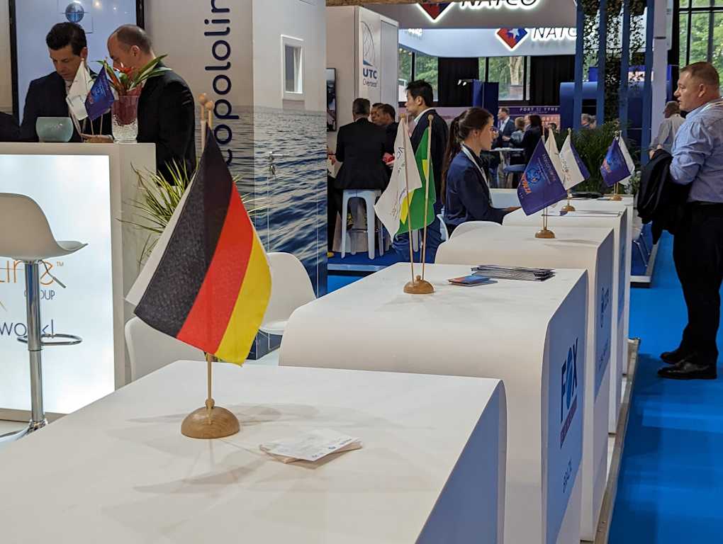 Number of small stands on Breakbulk Europe