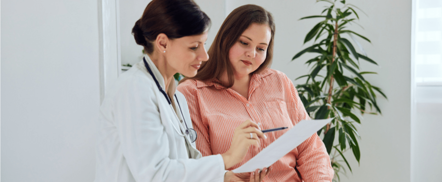 Woman talking to a Doctor