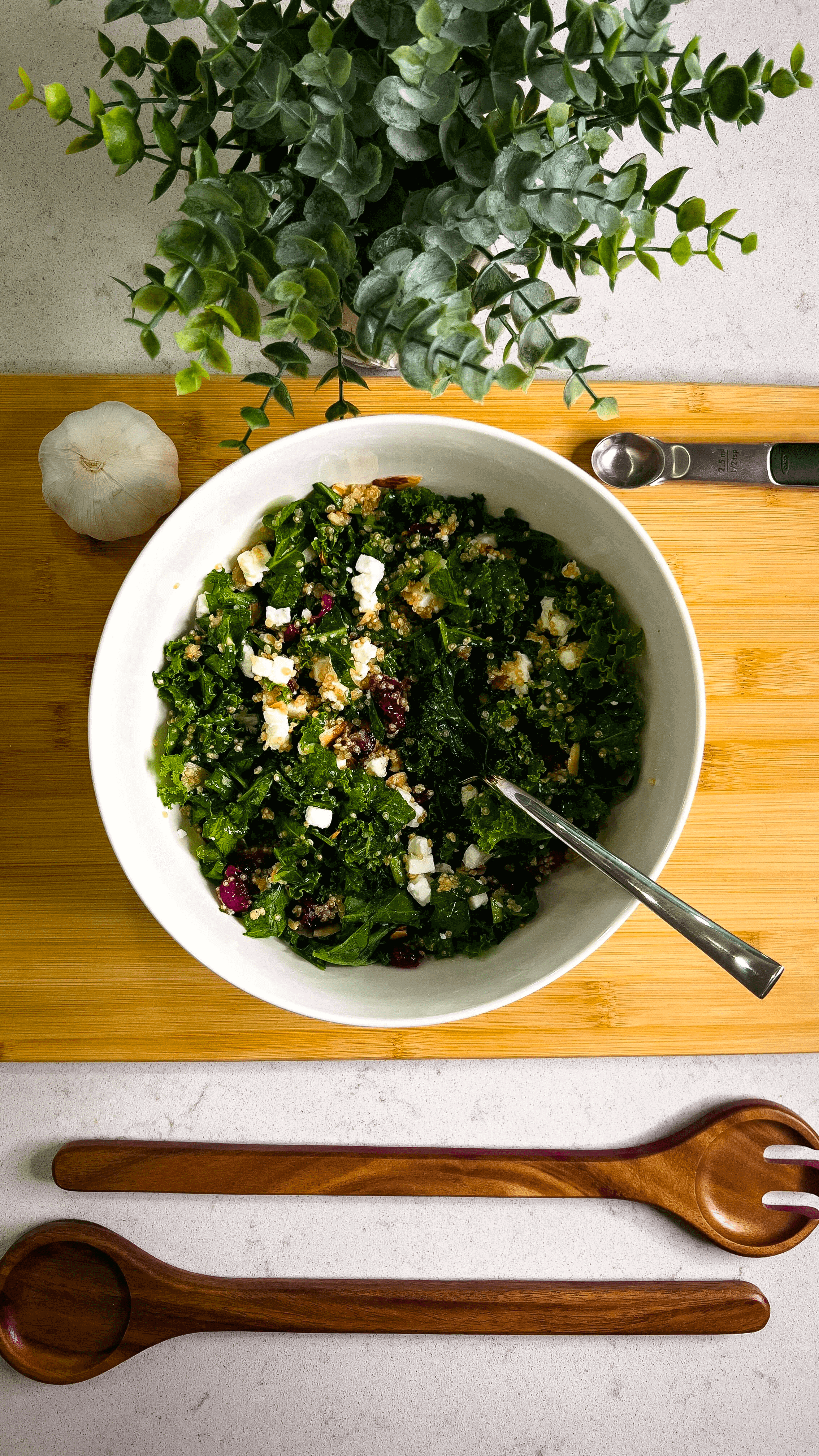 quinoa-kale-salad-img