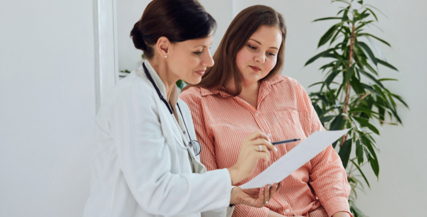 Woman talking to a Doctor