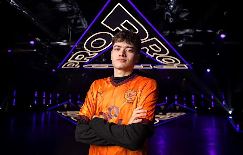 Bonanno parters Tekkz at Man City in this year's ePL Finals