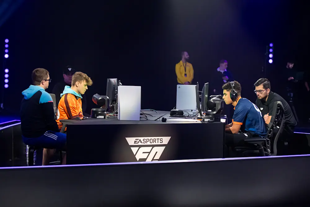 Levi de Weerd beats Tekkz
