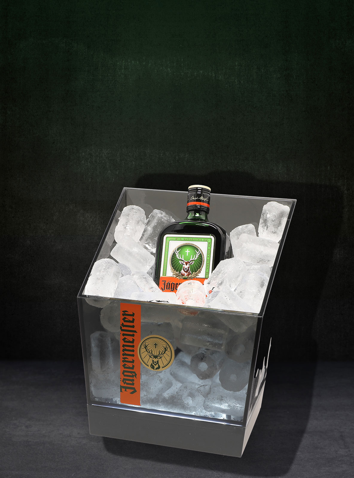 Jägermeister Flaschenkühler » LED-Eiskübel für perfekt gekühlte Drinks