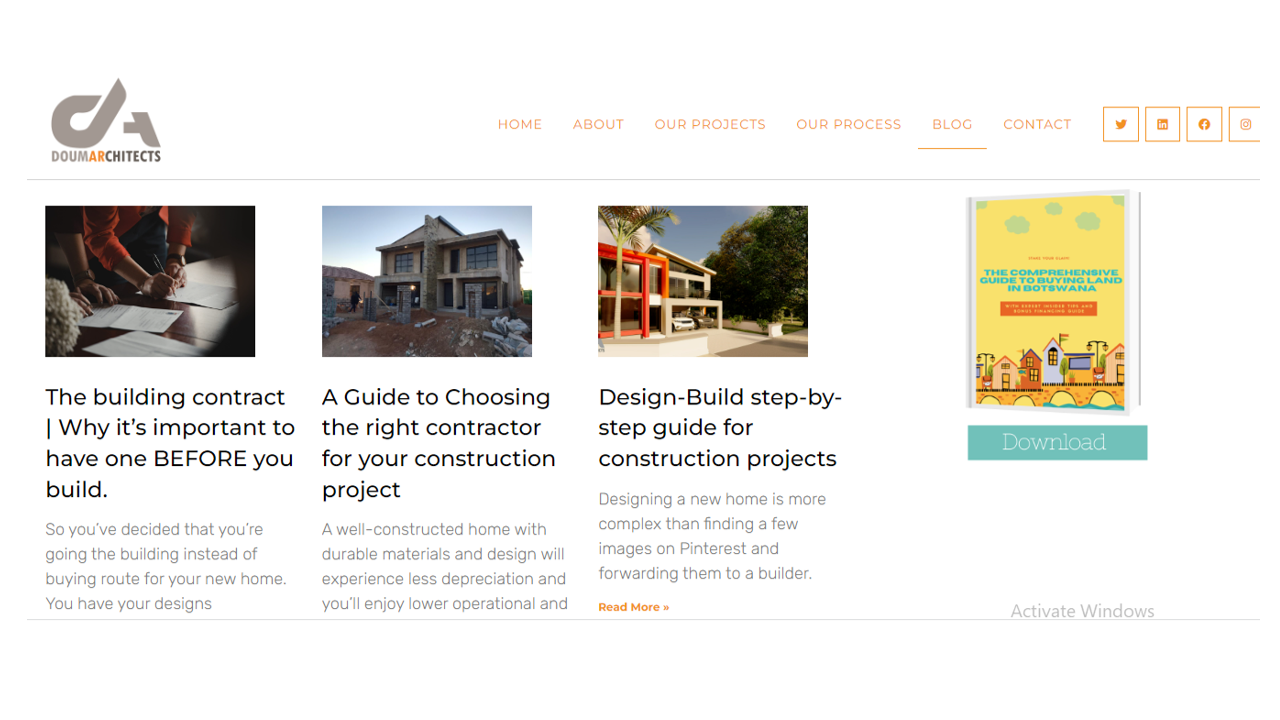 The DoumArchitects blog homepage displaying industry-related articles.