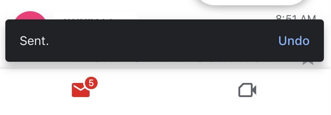 Popup in the Gmail mobile app with an option to unsend an email.
