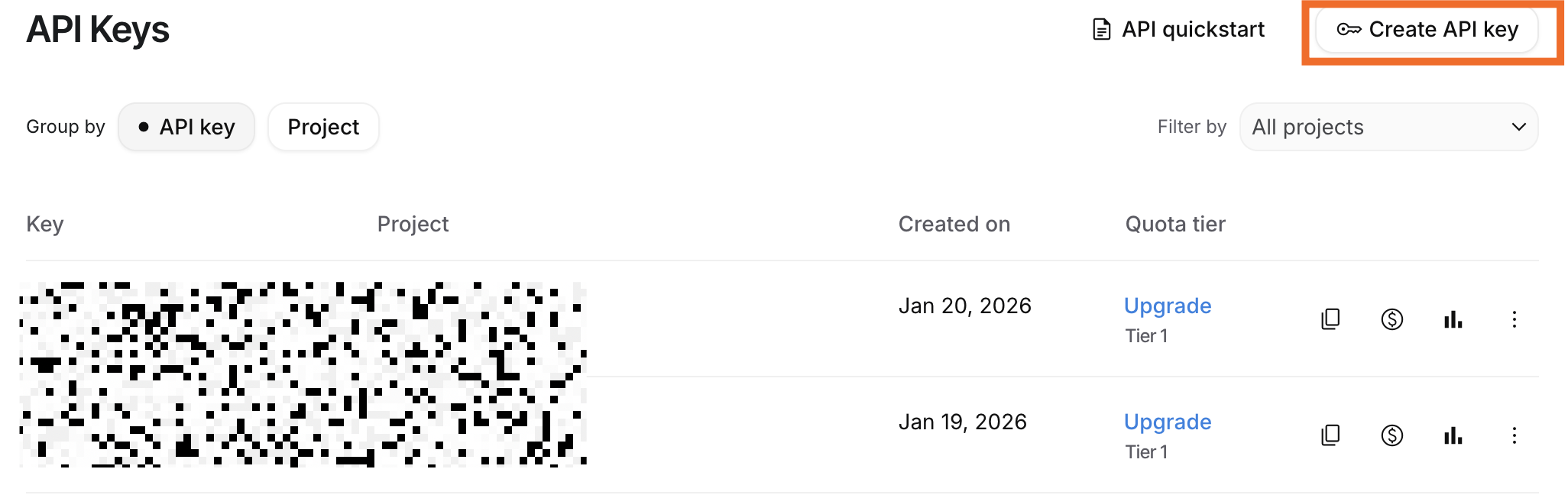 키 목록과 하이라이트를 보여주는 Google AI Studio 웹사이트 내의 API 키 페이지 "API 키 생성" 오른쪽 상단 버튼