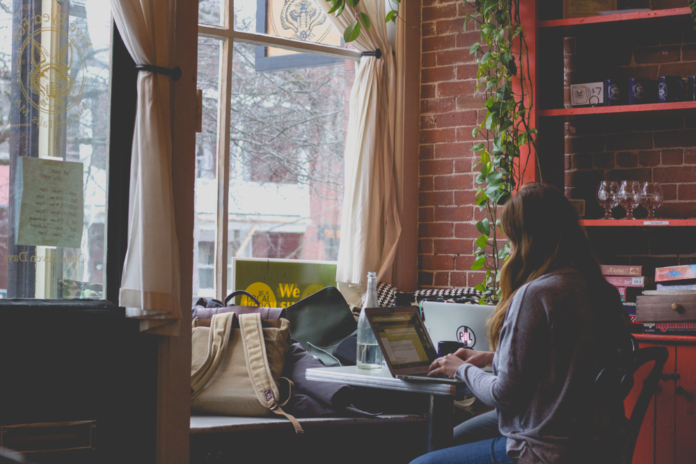 woman working at a coffee shop