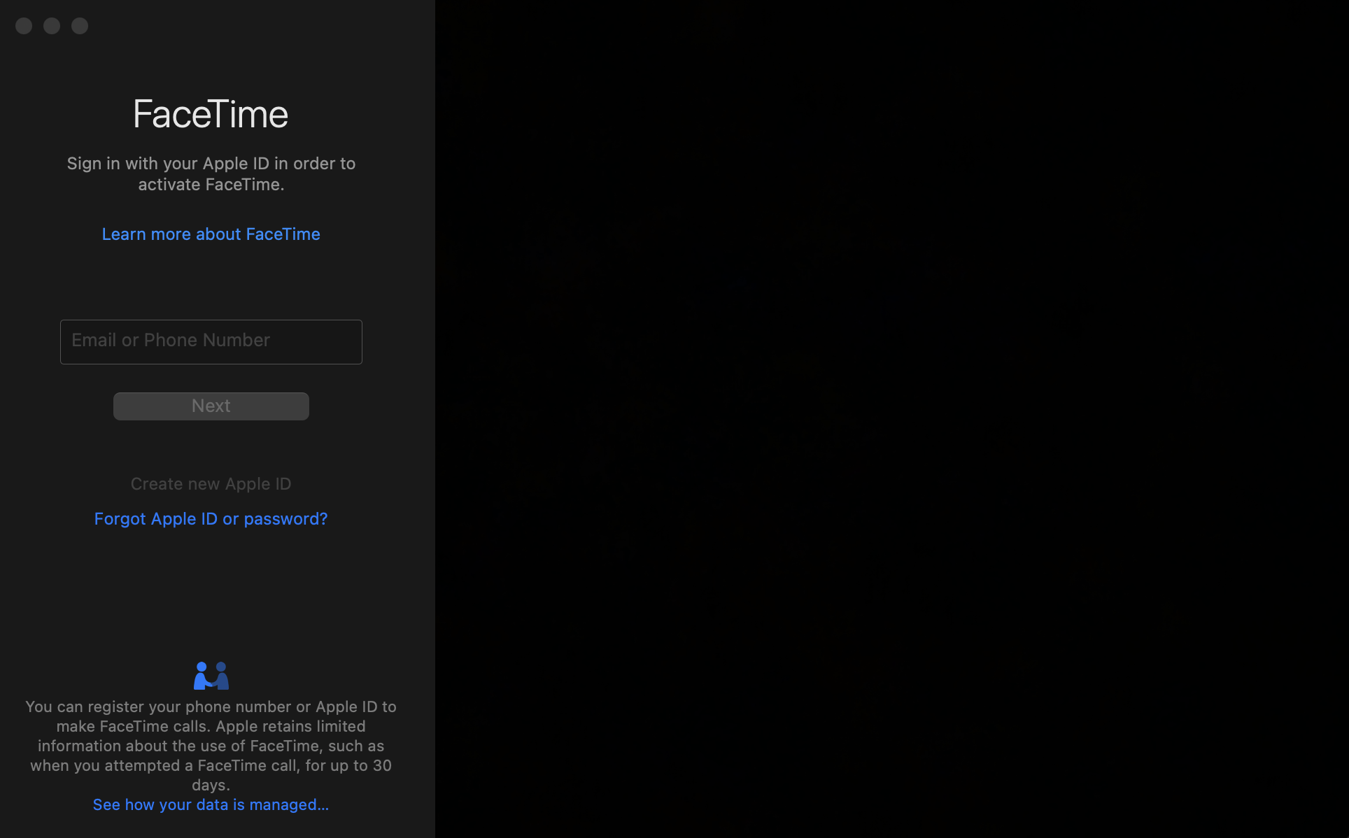 Apple FaceTime login window.