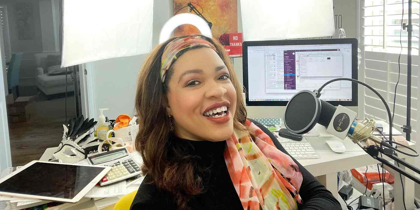 Hero image of L Michelle Smith in her home studio