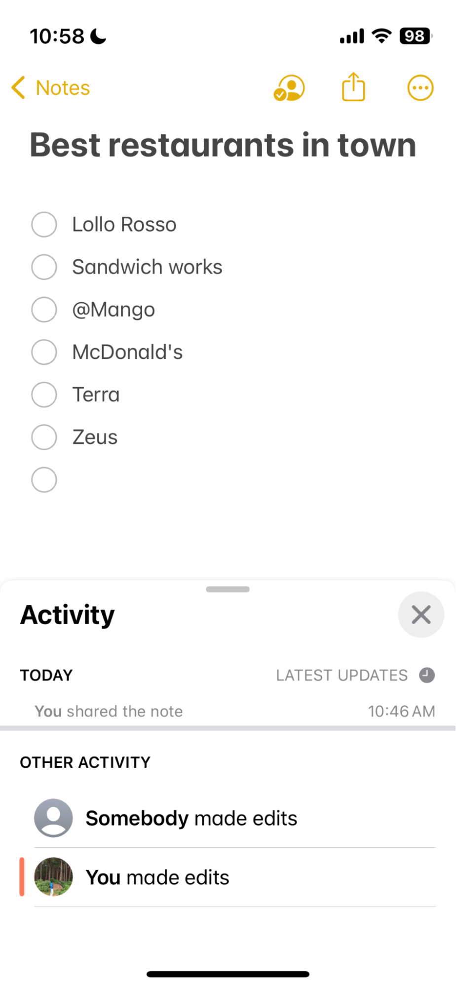 Sharing a note in Apple Notes on iPhone