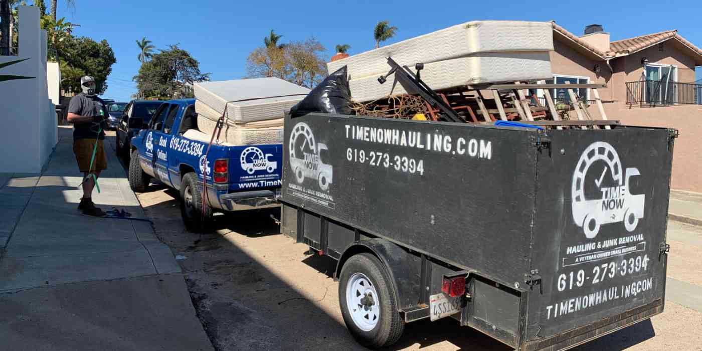 Hero image of a junk hauling truck