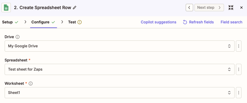 Zapier সম্পাদকে একটি Google পত্রক অ্যাকশন পদক্ষেপের কলামের নাম ক্ষেত্র এবং রিফ্রেশ ফিল্ড বোতাম হাইলাইট করে একটি স্ক্রিনশট৷