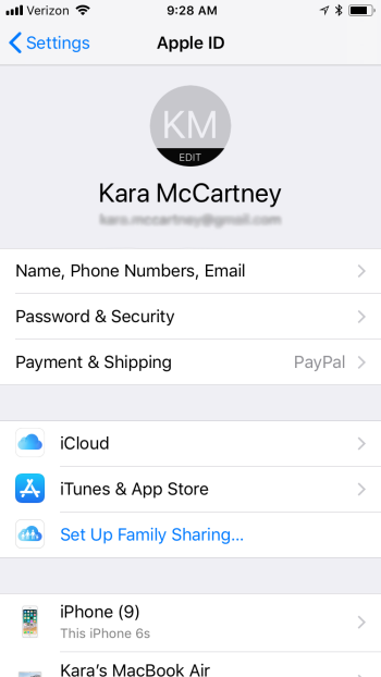 How to Manage Contacts in the iPhone Address Book