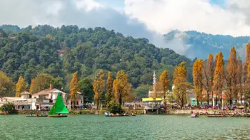 Indulge in Nainital's culinary delights with TravelTaxi - The flavorful Kumaoni cuisine.