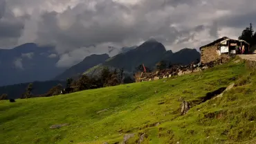 Experience stunning sunrise at Chandrashila Peak with TravelTaxi's guided treks from Chopta, Uttarakhand.