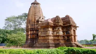 Embrace nature's serenity with TravelTaxi - The tranquil Bambleshwari Temple in Chhattisgarh.