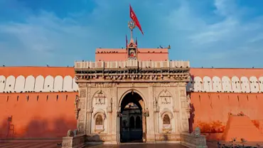 Explore the majestic Junagarh Fort in Bikaner with TravelTaxi - A stunning example of Rajput architecture and grandeur.