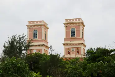 Explore the serene Paradise Beach with TravelTaxi's guided tours in Pondicherry.