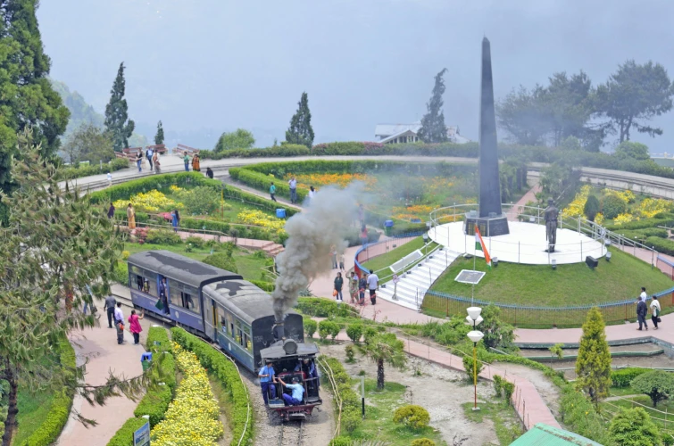 Discover Darjeeling's cultural charm with TravelTaxi - The vibrant Buddhist monasteries.