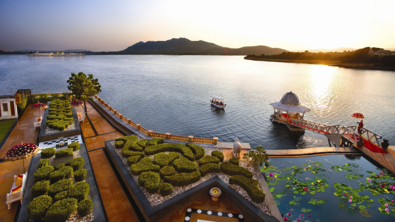 Discover Udaipur's iconic splendor with TravelTaxi - The majestic City Palace.